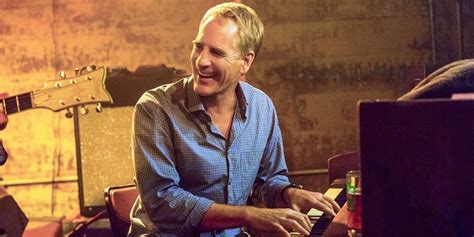 did scott bakula play piano.